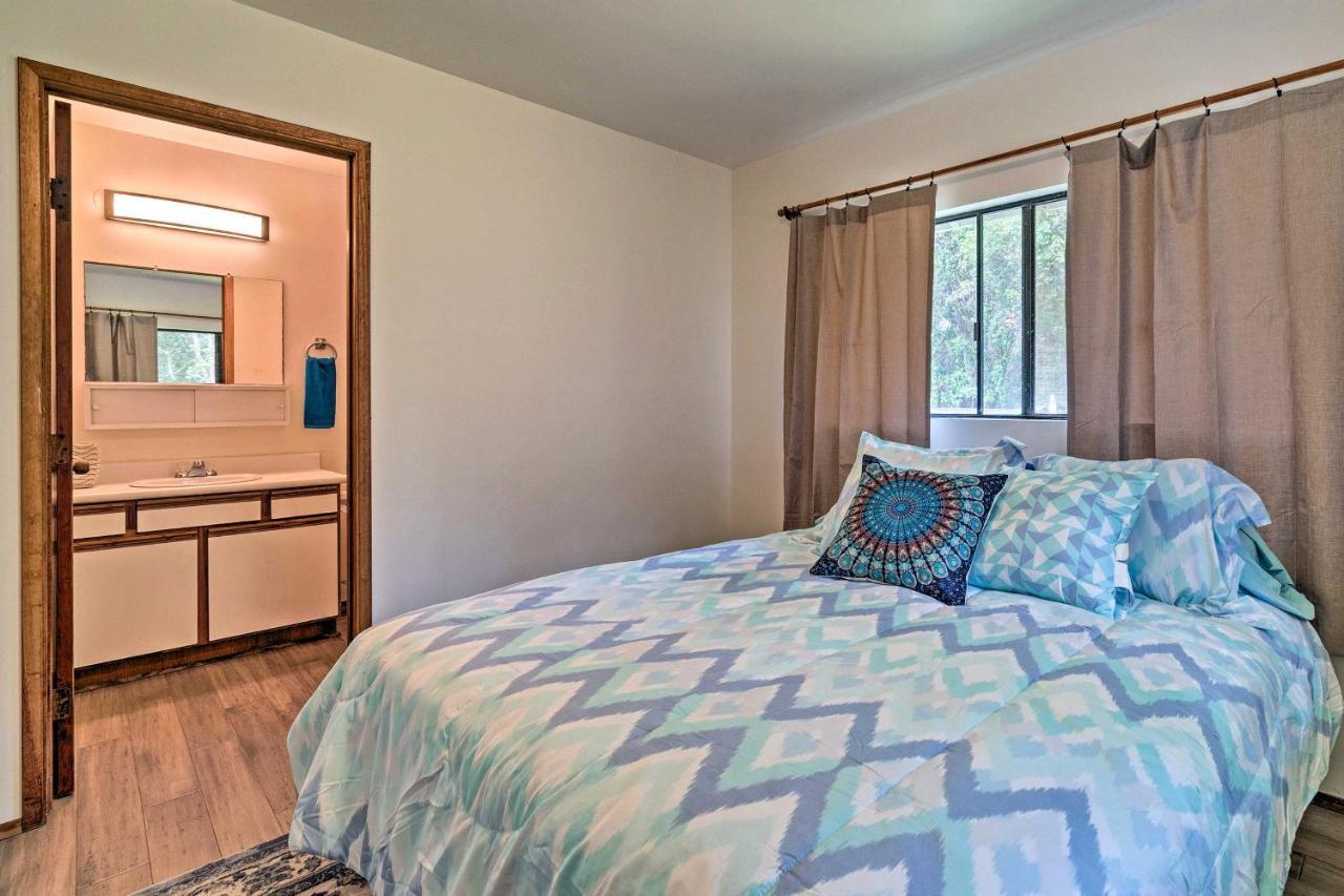 Naalehu Peaceful Abode With Deck, 13 Mi To Black Sand Beach! מראה חיצוני תמונה
