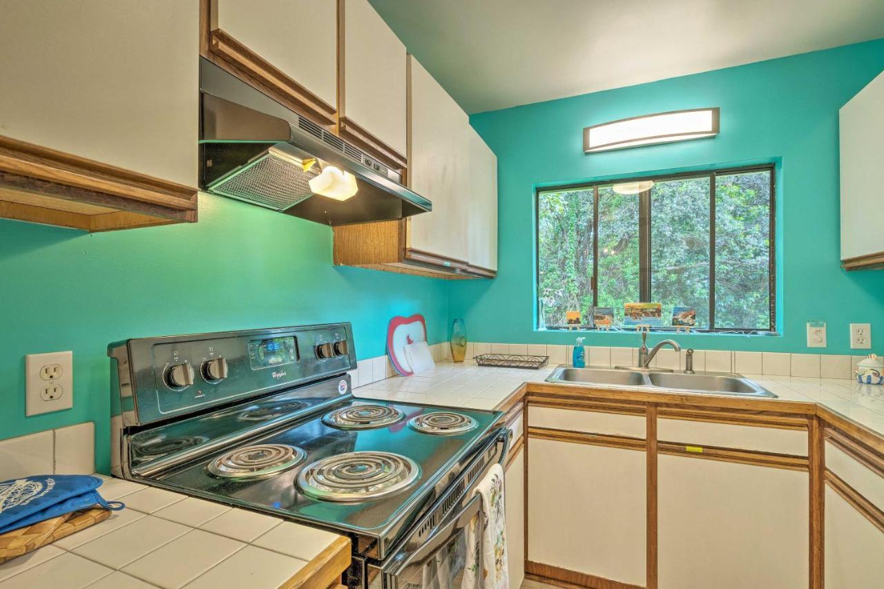 Naalehu Peaceful Abode With Deck, 13 Mi To Black Sand Beach! מראה חיצוני תמונה